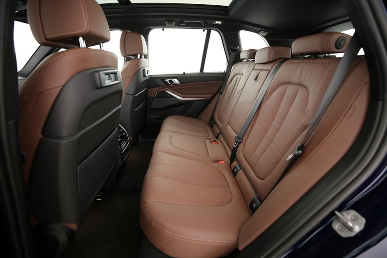 Vehicle image BMW X5