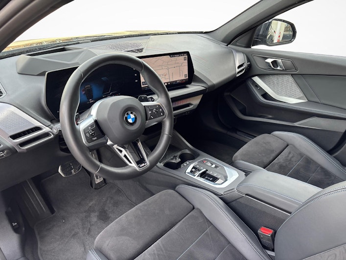 Vehicle image BMW 1 SERIES