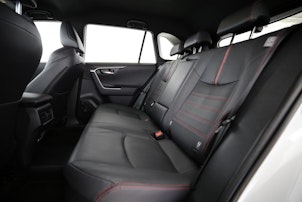 Vehicle image TOYOTA RAV4 2.5 Plug-In-Hybrid Platinum