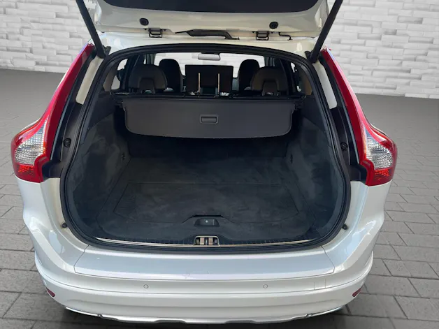 Volvo XC60 2.4 D5 Summum AWD