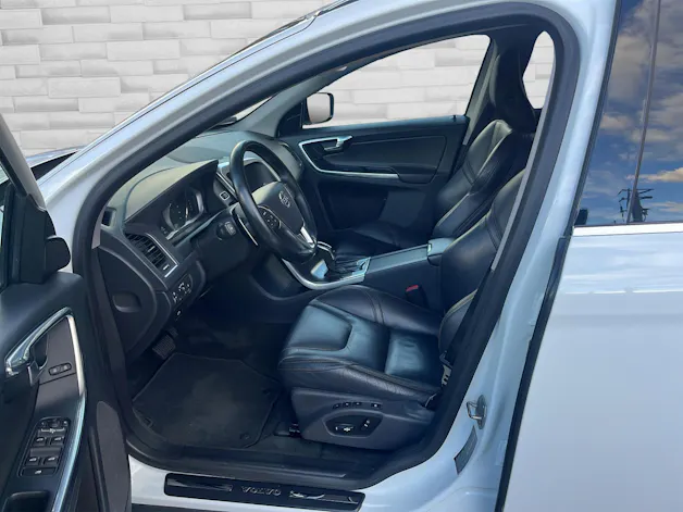 Volvo XC60 2.4 D5 Summum AWD
