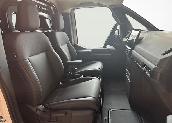 Vehicle image 9 Vehicle image 9