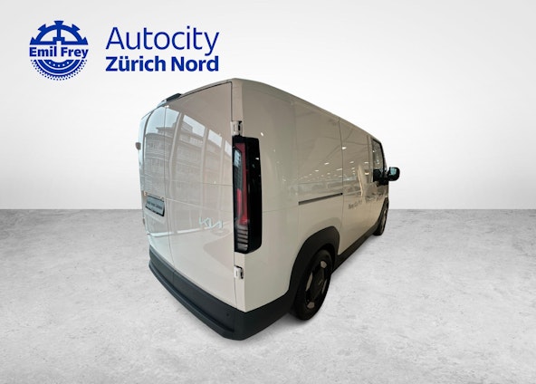 Vehicle image 4 Vehicle image 4