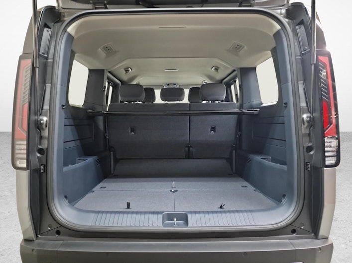 Vehicle image KIA PV5