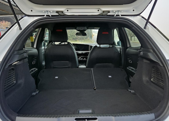 Vehicle image 9 Vehicle image 9