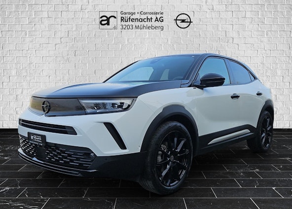 First vehicle image First vehicle image