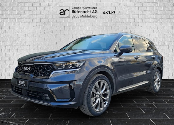 First vehicle image First vehicle image