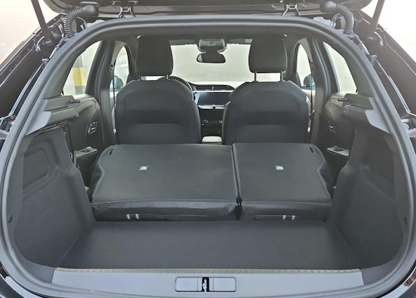 Vehicle image 9 Vehicle image 9