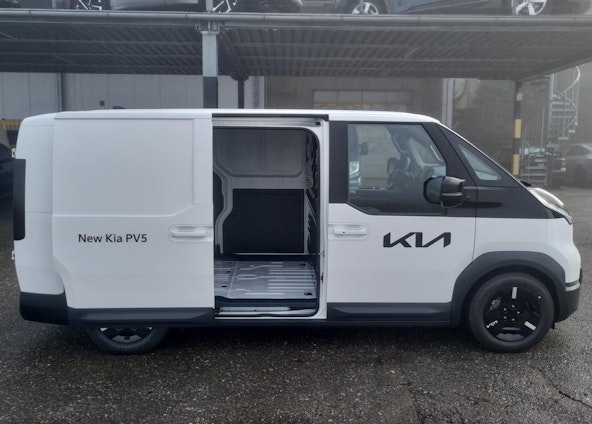 Vehicle image 9 Vehicle image 9