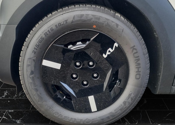 Vehicle image 10 Vehicle image 10