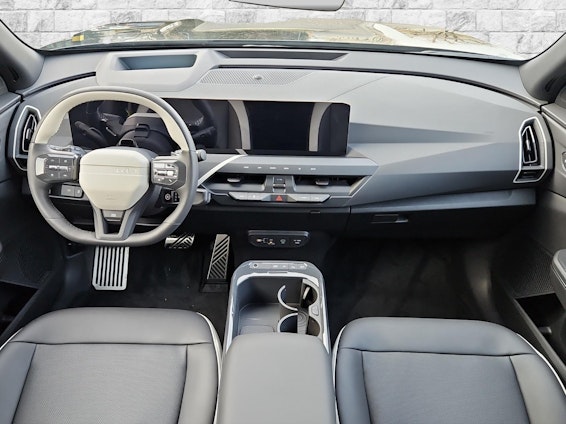 Vehicle image 5 Vehicle image 5