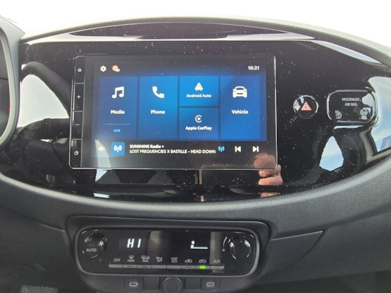 Vehicle image 7 Vehicle image 7