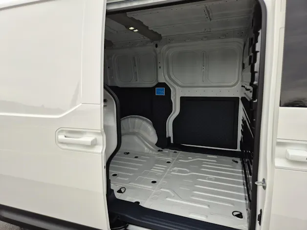 Kia PV5 Cargo 71.2 kWh Plus