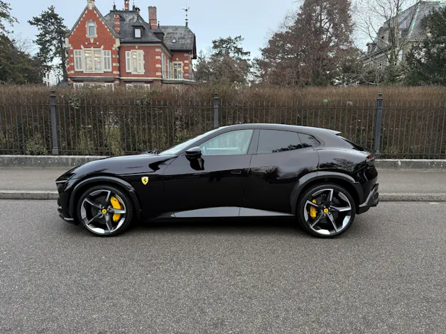 Ferrari Purosangue 6.5 V12