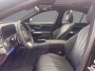 Mercedes-Benz E 450 d 4M - AMG / 360 Grad Kamera / Panorama-Dach / AHK / Digital Light