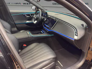 Mercedes-Benz E 450 d 4M - AMG / 360 Grad Kamera / Panorama-Dach / AHK / Digital Light