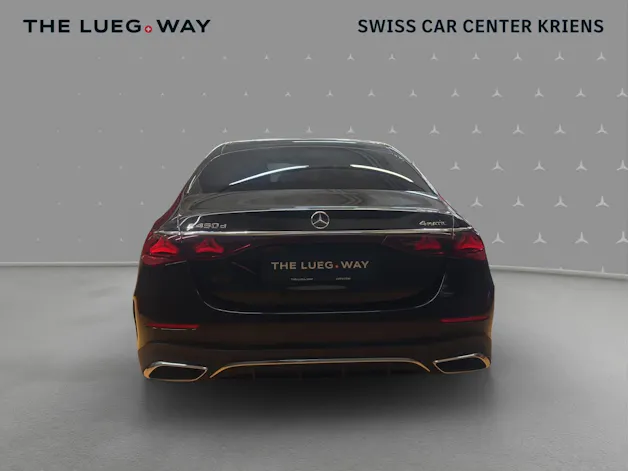 Mercedes-Benz E 450 d 4M - AMG / 360 Grad Kamera / Panorama-Dach / AHK / Digital Light