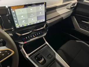 Dacia BIGSTER journey hybrid 155
