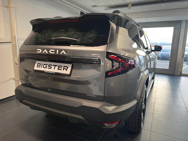 Dacia BIGSTER journey hybrid 155