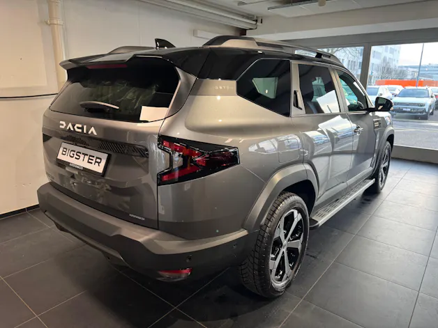 Dacia BIGSTER journey hybrid 155