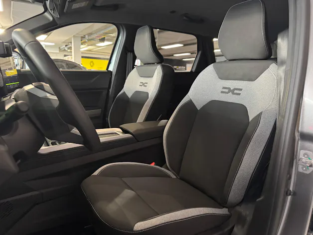Dacia BIGSTER journey hybrid 155