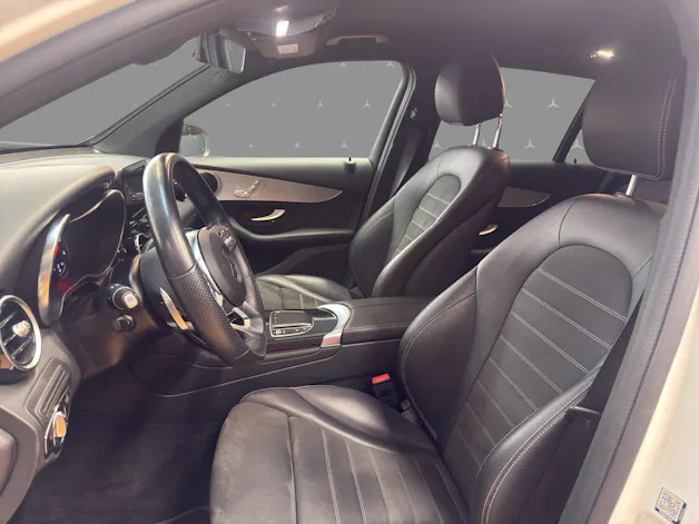 Mercedes-Benz GLC 220 d 4M - AMG / DISTRONIC / Rückfahrkamera / Sitzmemory