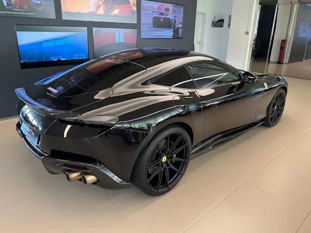 Ferrari Roma 3.9 V8 T