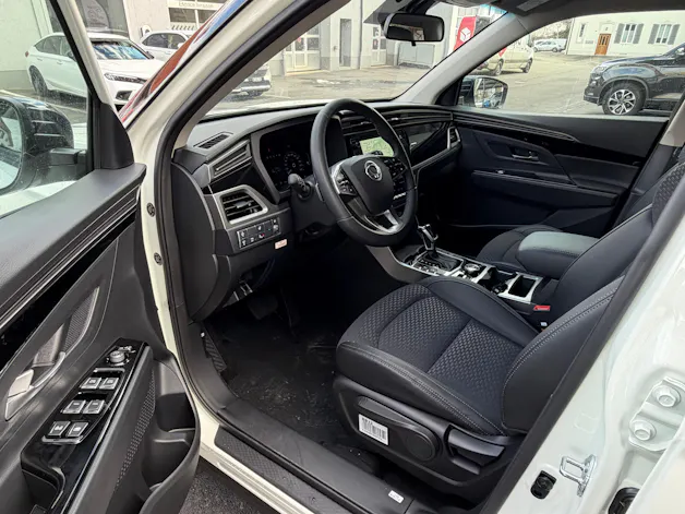 KGM -SsangYong Korando 1.5 T GDI Steel Blackline 4WD Automat