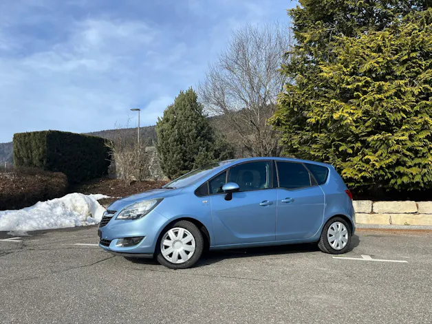 Opel Meriva 1.6 DTN Active Edition