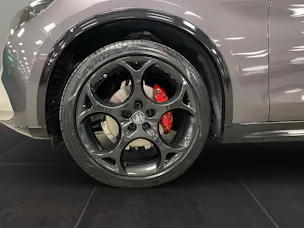 Alfa Romeo STELVIO 2.0 Q4 280 Veloce P