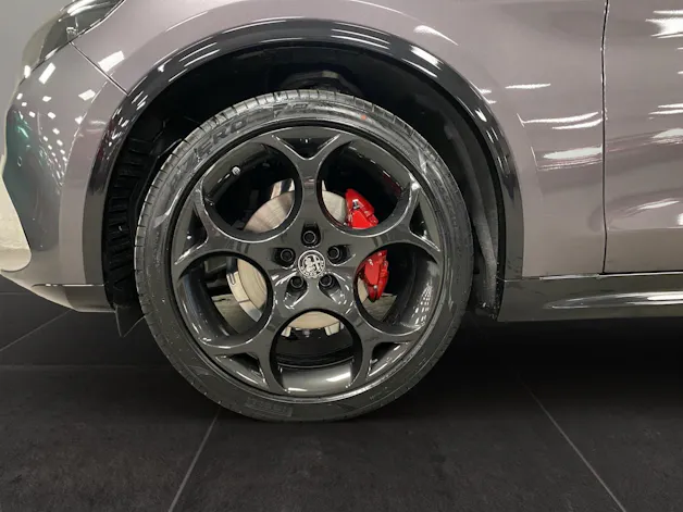 Alfa Romeo STELVIO 2.0 Q4 280 Veloce P