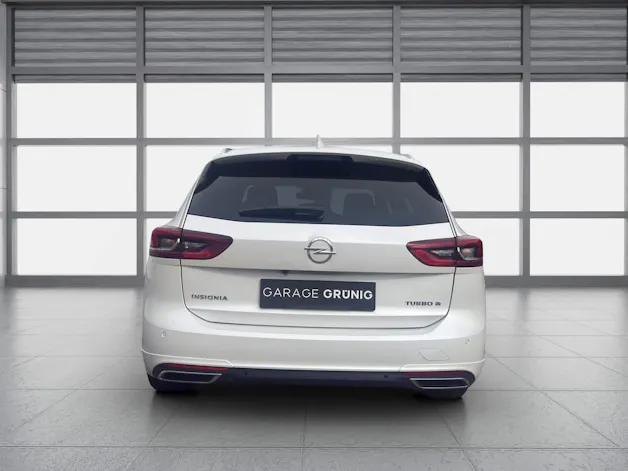 Opel Insignia 2.0 T Sports Tourer Excellence 4WD Automat.