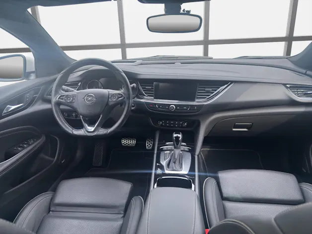 Opel Insignia 2.0 T Sports Tourer Excellence 4WD Automat.