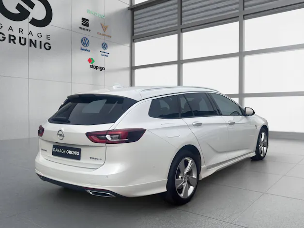 Opel Insignia 2.0 T Sports Tourer Excellence 4WD Automat.