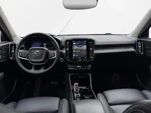 Volvo XC40 B4 Benzin Mild Hybrid Plus Dark DCT