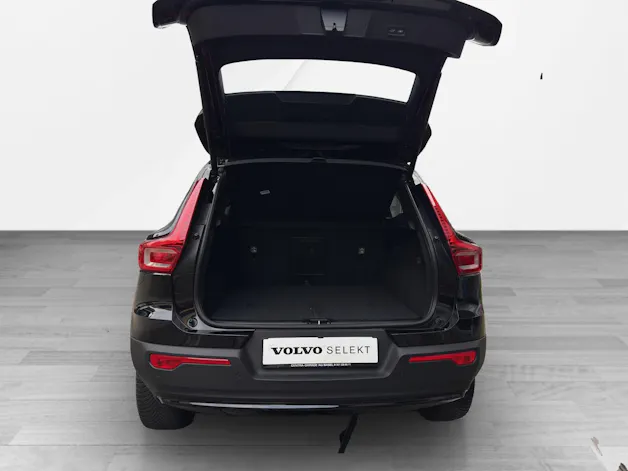 Volvo XC40 B4 Benzin Mild Hybrid Plus Dark DCT