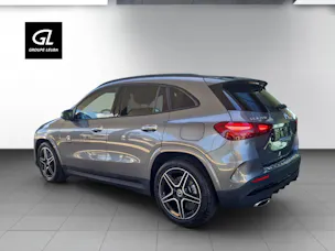 Mercedes-Benz GLA 220 4Matic 8G-DCT