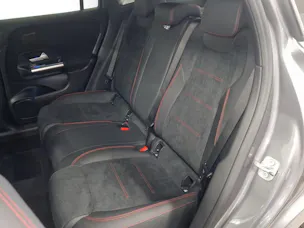Mercedes-Benz GLA 220 4Matic 8G-DCT