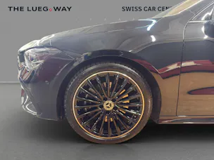 Mercedes-Benz CLA 200 - AMG / Rückfahrkamera / DISTRONIC / Multibeam LED