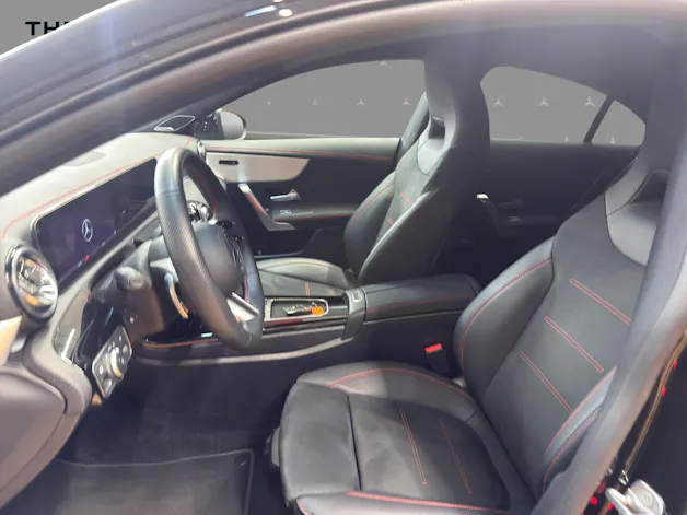 Mercedes-Benz CLA 200 - AMG / Rückfahrkamera / DISTRONIC / Multibeam LED