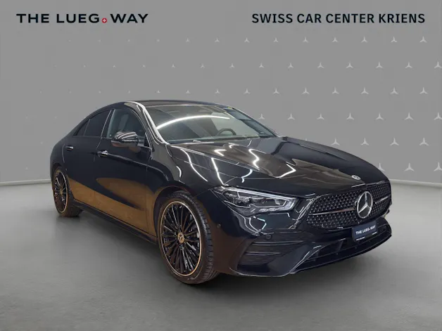 Mercedes-Benz CLA 200 - AMG / Rückfahrkamera / DISTRONIC / Multibeam LED