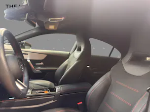 Mercedes-Benz CLA 200 - AMG / Rückfahrkamera / DISTRONIC / Multibeam LED