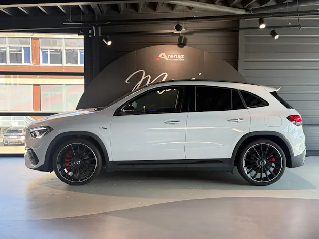 MERCEDES-BENZ GLA 35 AMG 4Matic 8G-Speedshift DCT
