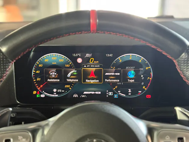 Mercedes-Benz GLA 35 AMG 4Matic 8G-Speedshift DCT