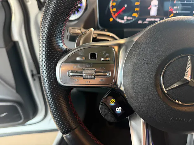 MERCEDES-BENZ GLA 35 AMG 4Matic 8G-Speedshift DCT