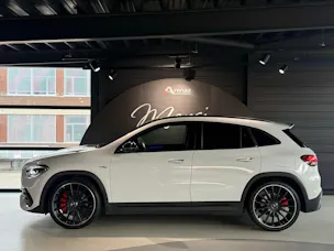 Mercedes-Benz GLA 35 AMG 4Matic 8G-Speedshift DCT