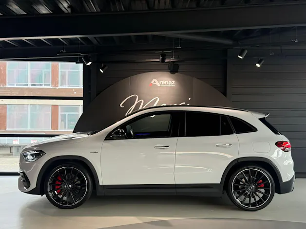 Mercedes-Benz GLA 35 AMG 4Matic 8G-Speedshift DCT