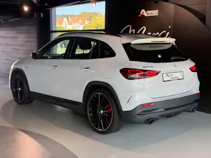 MERCEDES-BENZ GLA 35 AMG 4Matic 8G-Speedshift DCT