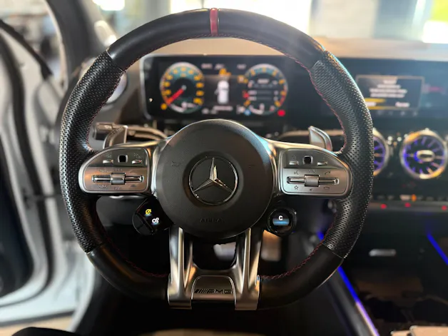 MERCEDES-BENZ GLA 35 AMG 4Matic 8G-Speedshift DCT