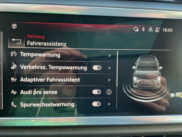 Audi Q3 35 TFSI S-TRONIC *** TOP AUSSTATTUNG ***